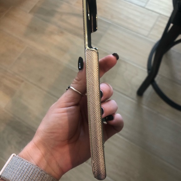 Kate Spade iPhone 8 Plus Case - Picture 6 of 9